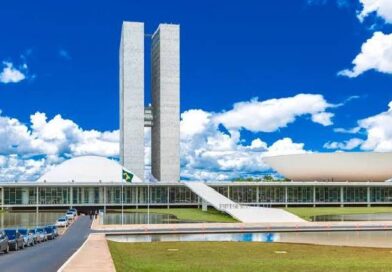 Aumento do número de deputados pode custar R$ 39,1 milhões por ano aos cofres públicos, diz levantamento