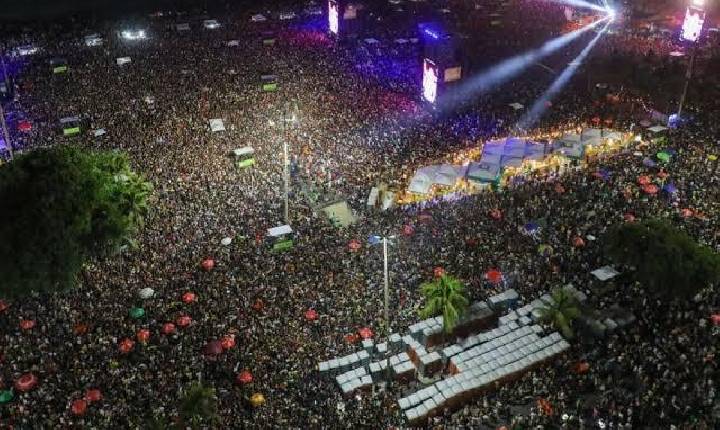 Lady Gaga reúne 2,1 milhões de pessoas em show histórico em Copacabana, diz Riotur