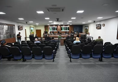 Câmara de Jandira aprova projeto do prefeito Dr. Sato para criação do Programa de Escola em Tempo Integral