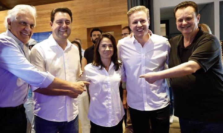 Na filiação do Ex-prefeito Igor Soares ao PSD esteve presente no ato político a Dep. Estadual Bruna Furlan, Kassab e os Governadores, Ratinho Júnior, e Caiado