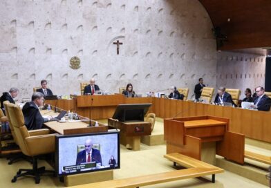 STF tem 2 votos contra lei que autoriza pais a impedir filhos de participar de aulas sobre gênero