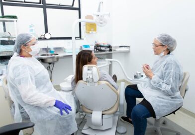 Julho Neon Barueri reforça a prevenção e o diagnóstico precoce do câncer de boca