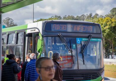 Nove linhas de ônibus reforçam o transporte público na Rua Campos Sales, em Barueri