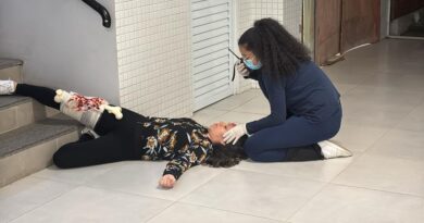 Trabalho de conclusão vira simulação de emergência em escola técnica de Barueri
