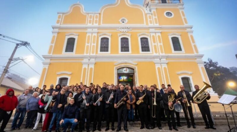 Santana de Parnaíba celebra Festa de Santa Ana com missas, procissão e show