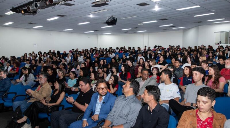 “Profissões do Futuro” orienta jovens e aborda os impactos da inteligência artificial