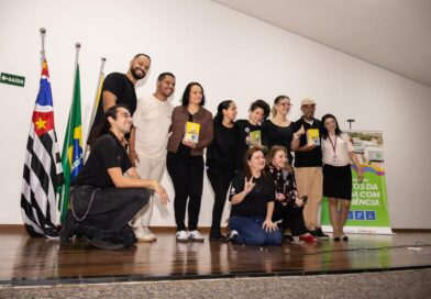 Cinema no Café com Libras lota auditório da Secretaria dos Direitos da Pessoa com Deficiência