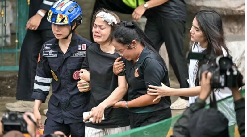 Adolescente assassina avós antes de seguir para escola e matar outras cinco pessoas na Tailândia