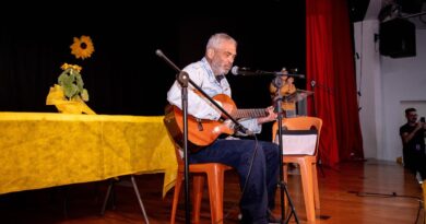 Arte, diálogo e informação fortalecem ações do Setembro Amarelo Arte, diálogo e informação fortalecem ações do Setembro Amarelo