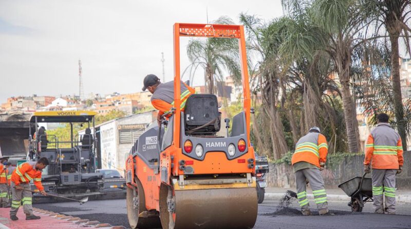 Barueri recapeia vias do Centro e Maria Helena