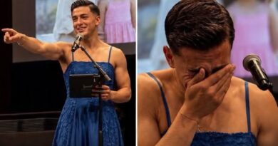 O formando Gabriel entra vestido de mulher no dia da sua formatura para homenagear a irmã que havia morrido O formando Gabriel entra vestido de mulher no dia da sua formatura para homenagear a irmã que havia morrido
