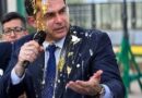 O Atentado da Galinha contra Flávio Bolsonaro