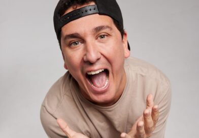 Nesta sexta-feira : Rafael Portugal apresenta “Tô só desabafando” em Santana de Parnaíba