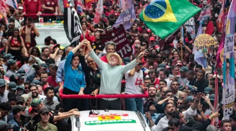 Ato de Lula e Haddad em SP tem atrito entre organização e PM após impasse sobre local da caminhada
