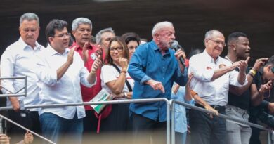 Lula faz ato na Paulista e pede que eleitores convençam quem não foi votar no 1º turno: ‘Temos obrigação de conversar’