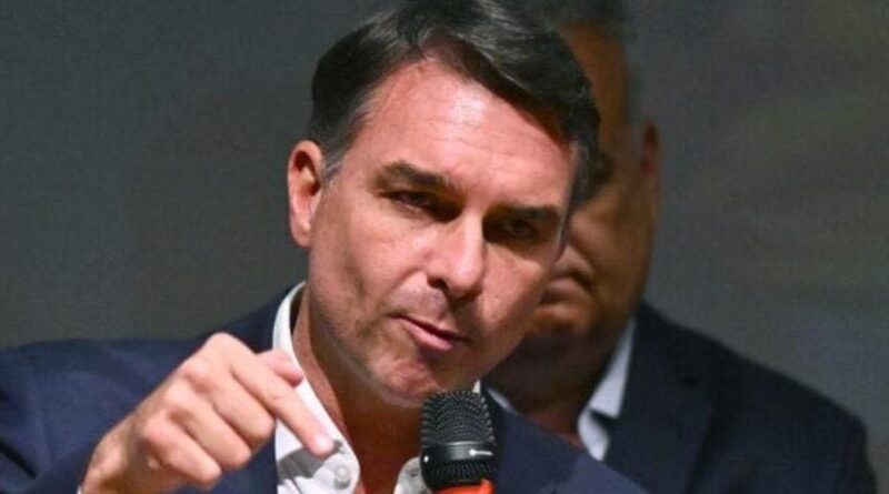 Flávio pedirá cassação da chapa de Lula e evita falar em anulação da eleição