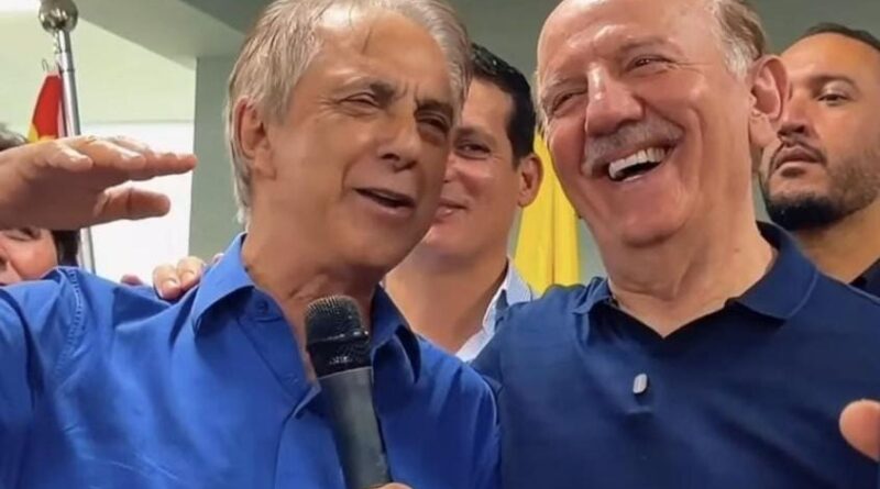 Ao lado do Ex-prefeito Rubens Furlan o Prefeito de Barueri Beto Piteri reinaugurou a UBS do Jd. Mutinga após obras de reforma e ampliação