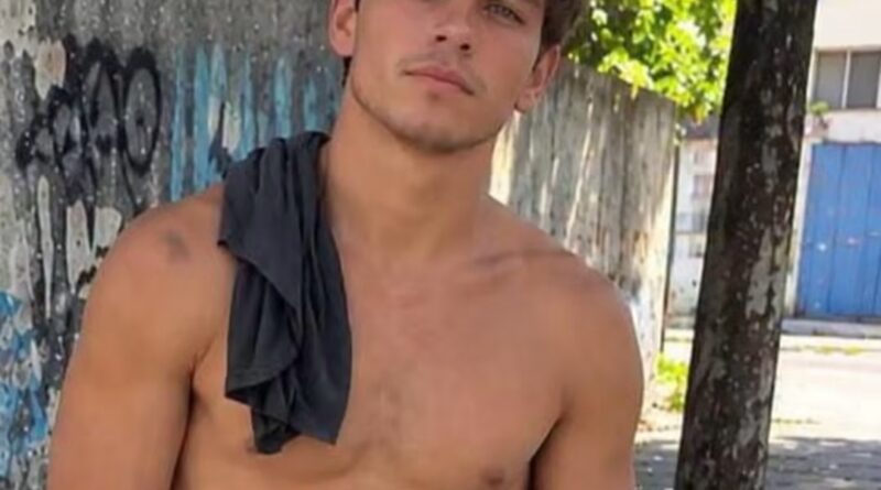 Douglas Silva, de 24 anos, Ex-estudante de Direito, Bilíngue, Morador de rua e Usuário de drogas viralizou na Internet